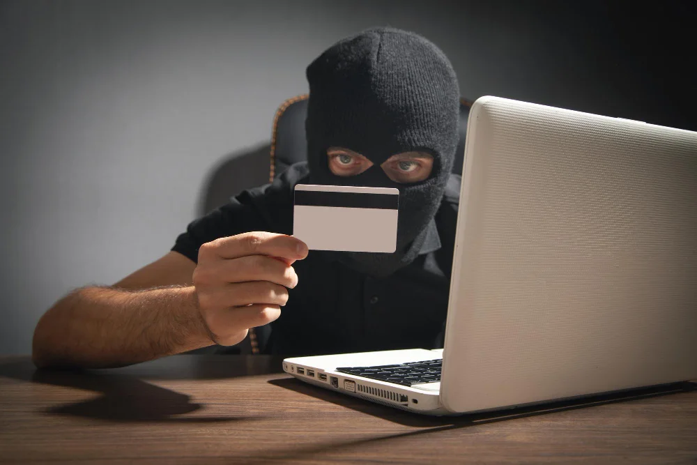 Key Differences Between Impersonation and Identity Theft